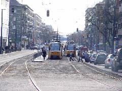 2002-ben még azt mondták: nem kell majd hozzányúlni a metróépítéskor, azért újítják fel. , Fehérvári út, Budapest (forrás: VEKE)