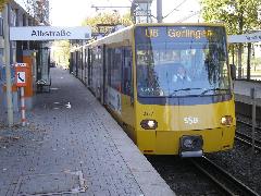 A stuttgarti Stadtbahn, villamos és metró ötvözése, sok utast vonzott a közösségi közlekedéshez., Degerloch, Albstrasse, Stuttgart (forrás: Németh Attila)