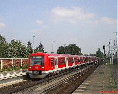 A hamburgi S-Bahn inkább metró-jellegű   (forrás: Railfaneurope)