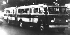 A házilag csuklósított Ikarus 60-as típus volt Budapest első csuklós autóbusza