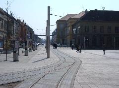 Villamos a sétálóutcában: az állomási vonal, egyelőre forgalom nélkül., Belváros, Eszék (forrás: Gábor Marcell)
