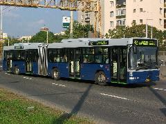 Vita a 32-es autóbusz útvonalmódosításáról: ellenérvek és új ötletek