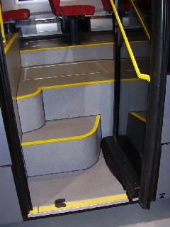 Lion's CityT autóbusz hátsó lépcsője, Busworld 2005, Kortrijk (forrás: Németh Attila)
